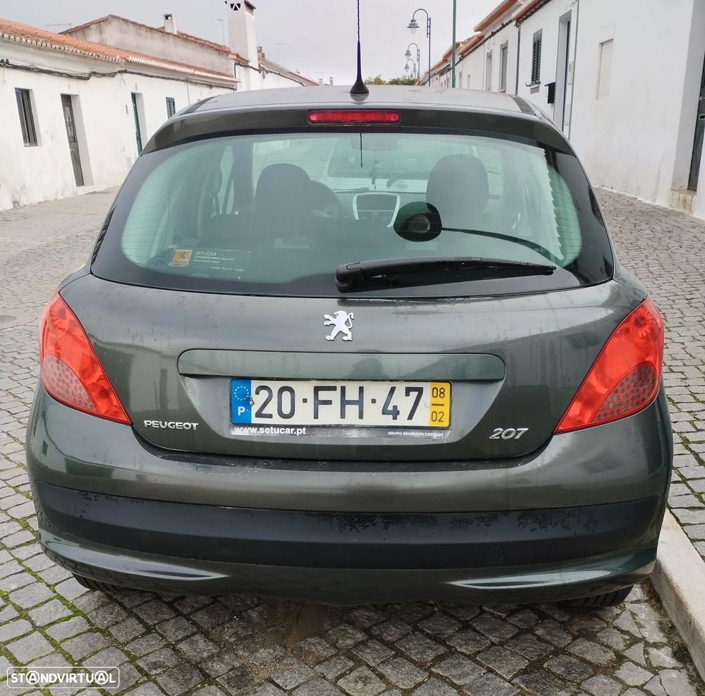 Peugeot 207 1.4 16V Open - 2