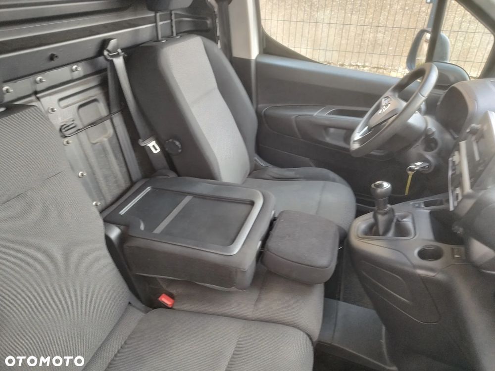 Opel Combo - 17