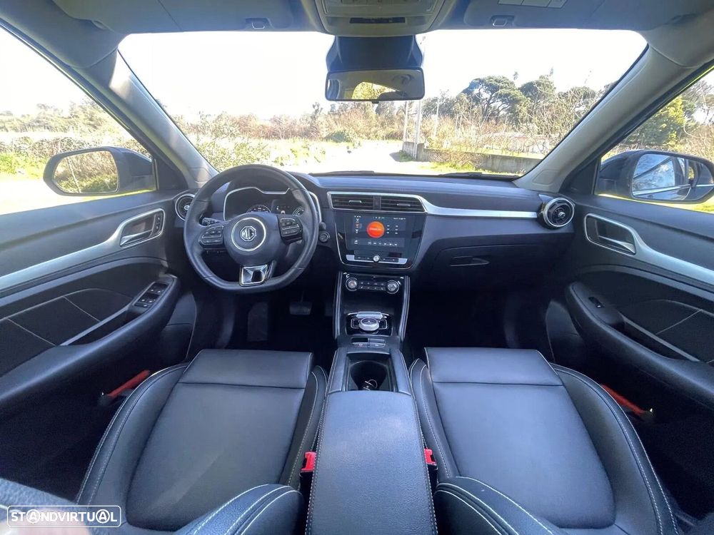 MG ZS Luxury - 10