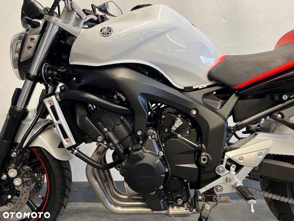 Yamaha FZ6 - 12