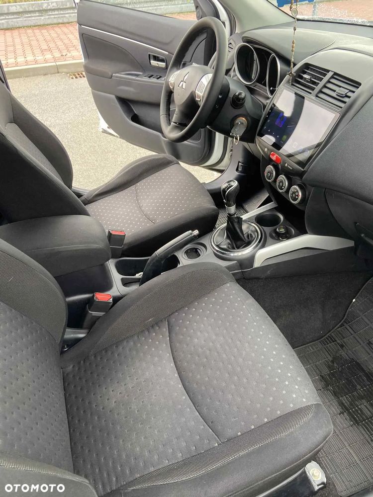 Mitsubishi ASX - 12