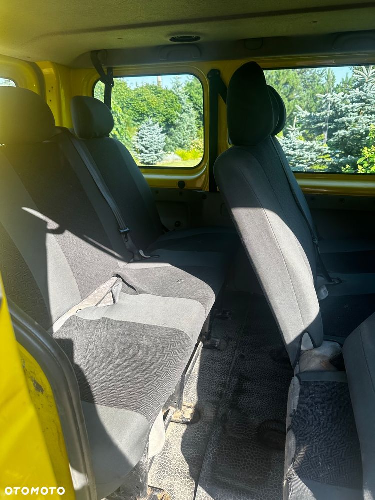 Opel Vivaro - 8