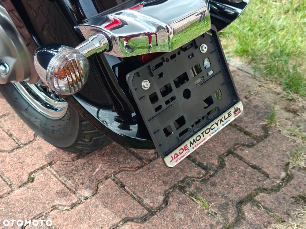 Suzuki Intruder - 21