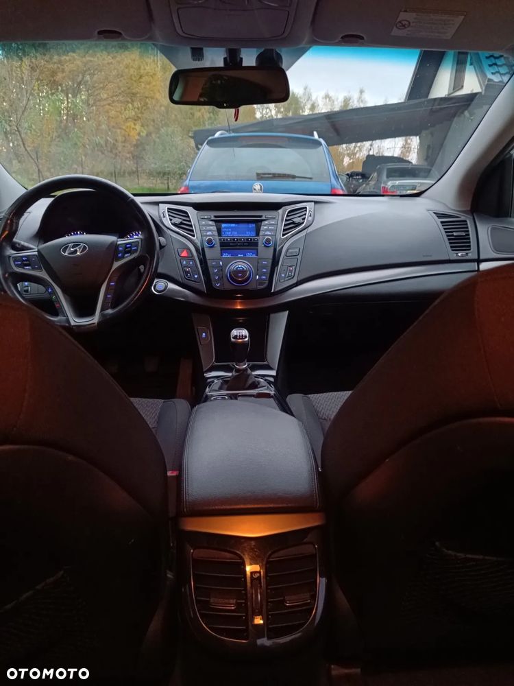 Hyundai i40 1.7 CRDi Comfort + - 15