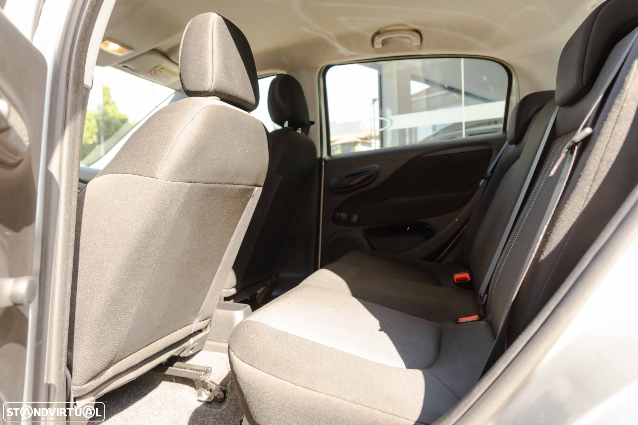 Fiat Grande Punto - 13