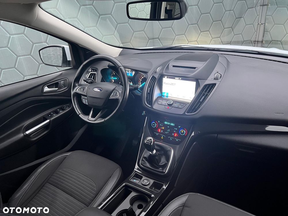 Ford Kuga 2.0 TDCi 4x4 Titanium - 21