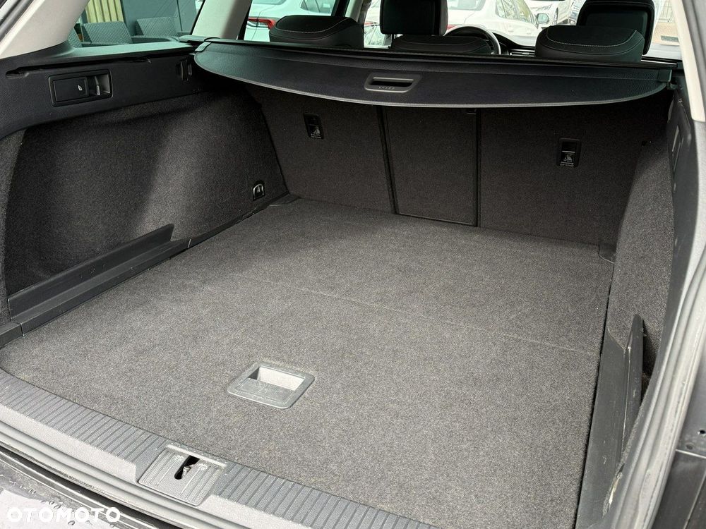 Volkswagen Passat 2.0 TSI Elegance DSG - 40