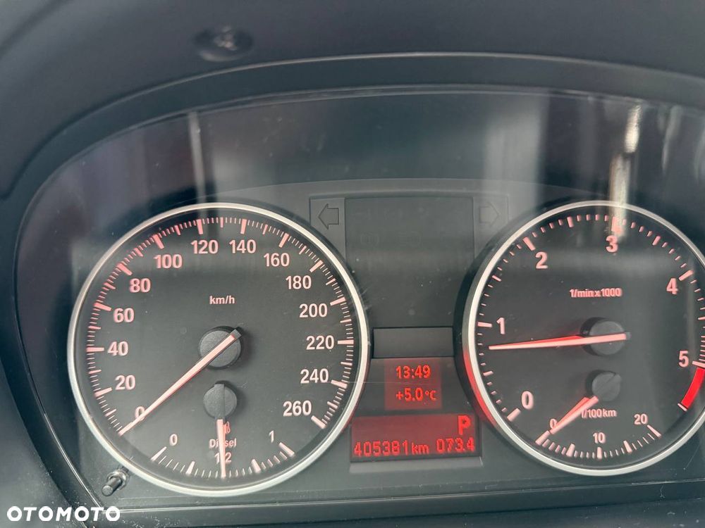 BMW X1 xDrive18d - 21