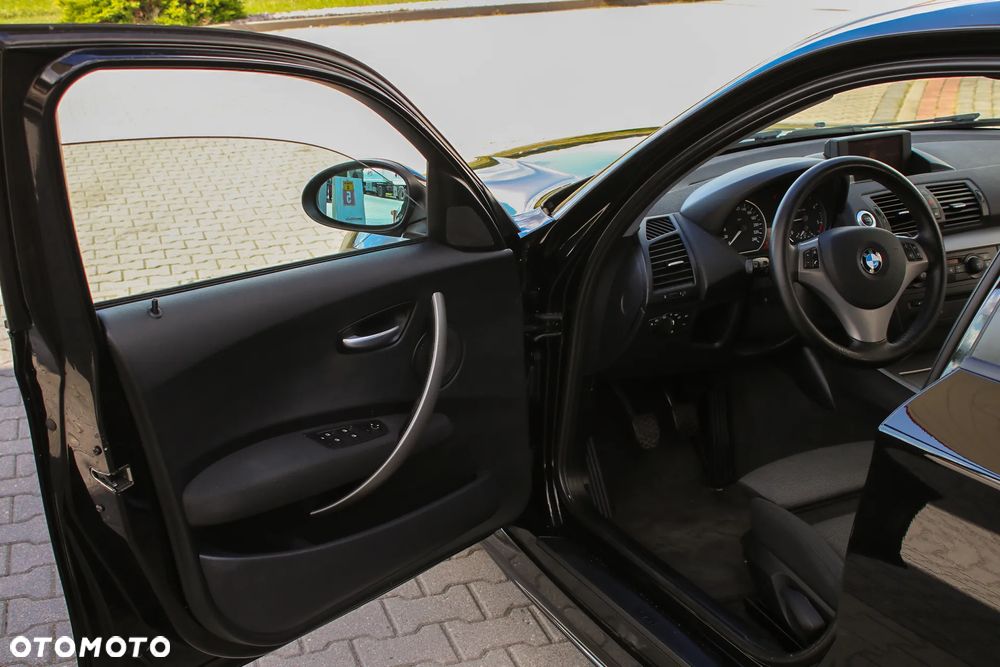 BMW Seria 1 120d DPF - 34