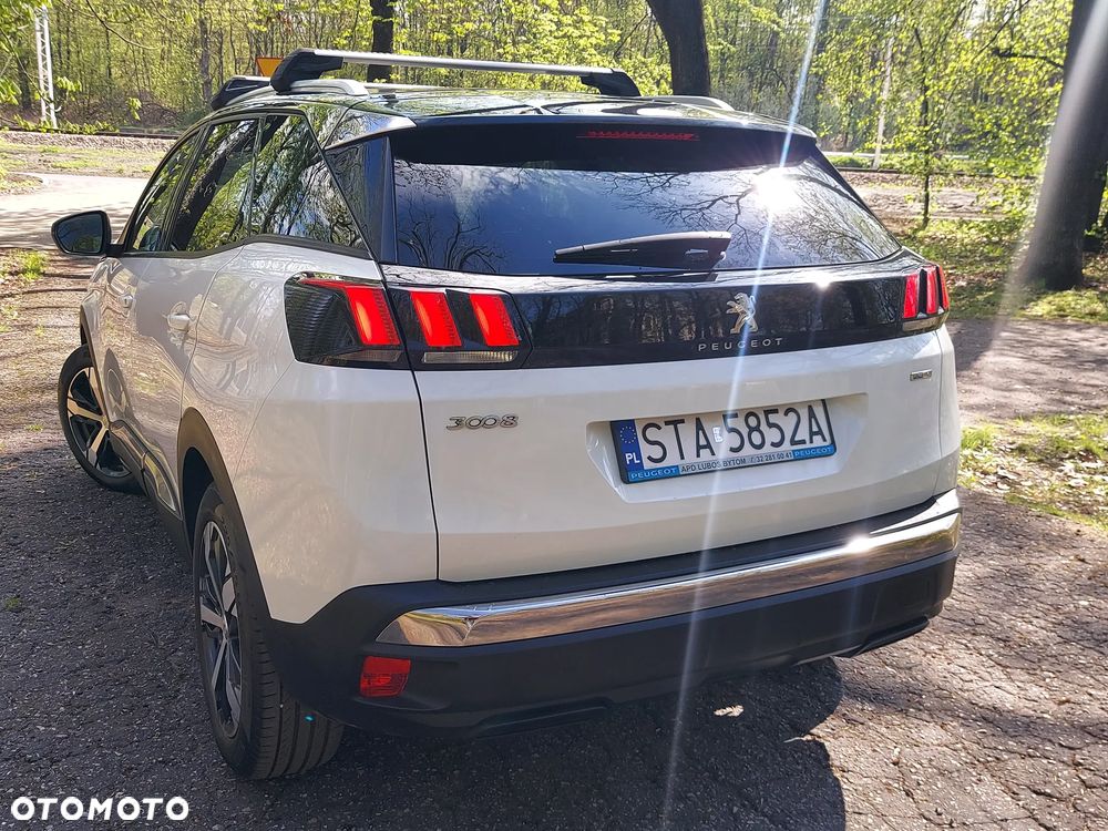 Peugeot 3008 1.2 PureTech Allure S&S - 17