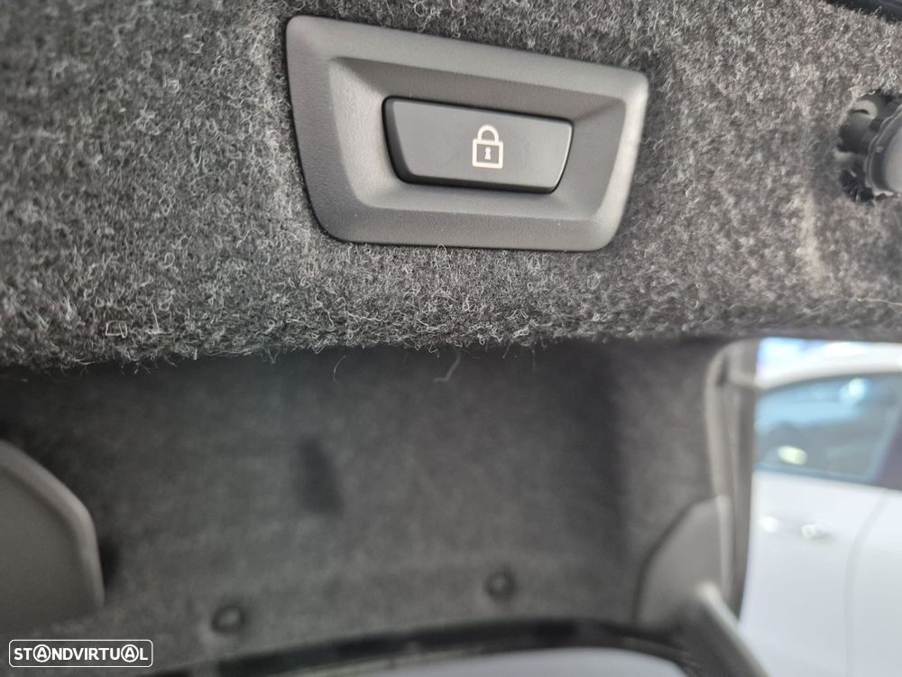 BMW 530 e Pack Desportivo M - 20