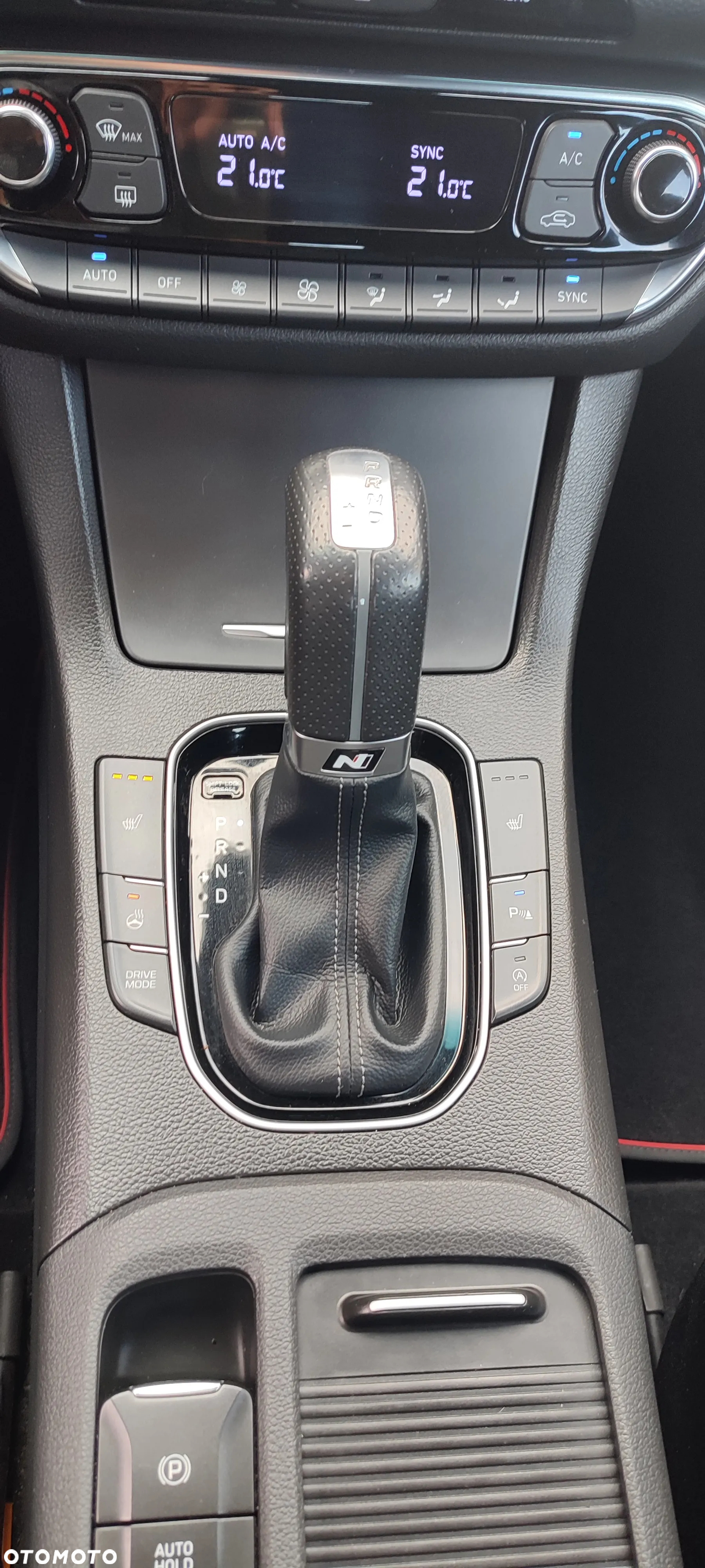 Hyundai i30 Fastback 1.4 T-GDI Premium DCT - 18
