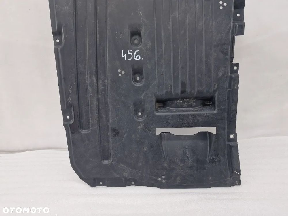 BMW F36 / G20 17- OSŁONA PODWOZIA NR 51757428180 / 51164310 , NR AUKCJI OSŁ456 - 7