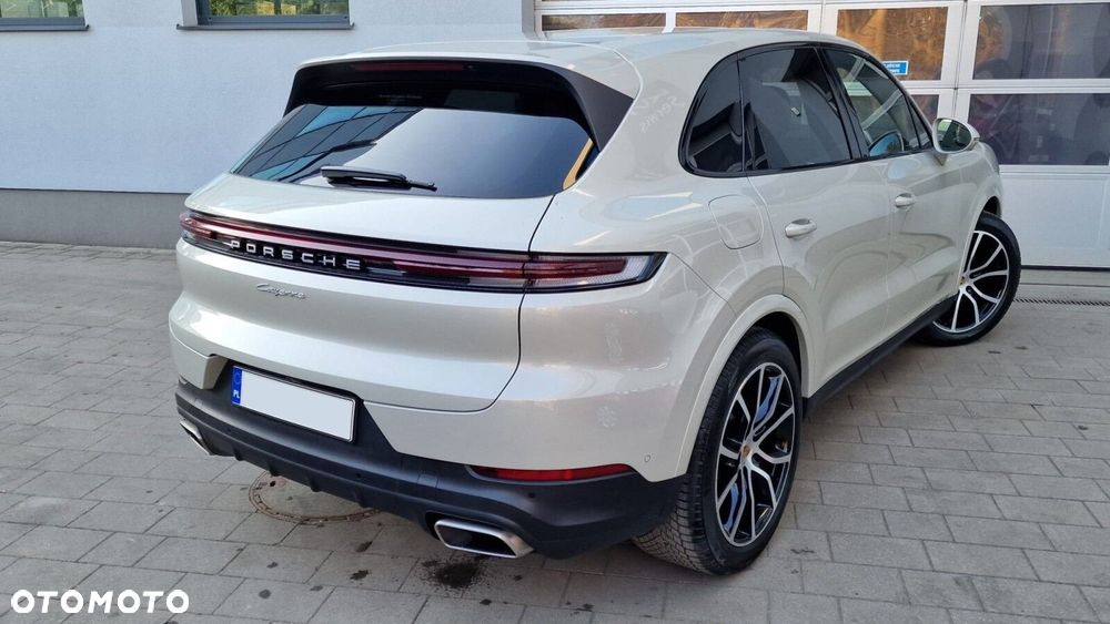 Porsche Cayenne - 9