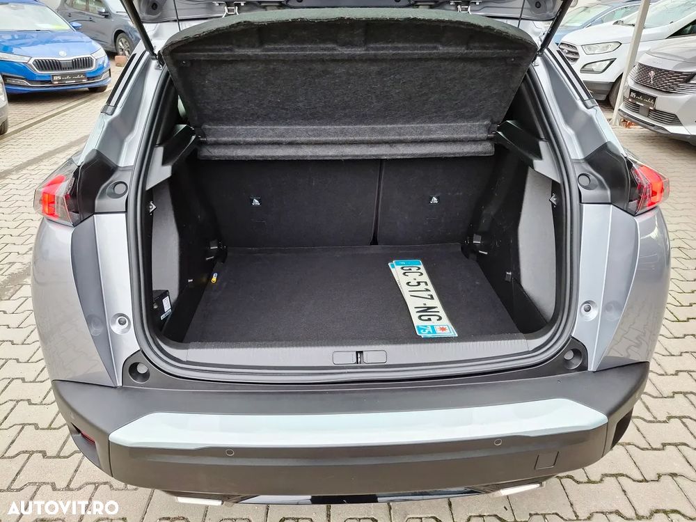 Peugeot 2008 PureTech 130 EAT8 Active Pack - 10