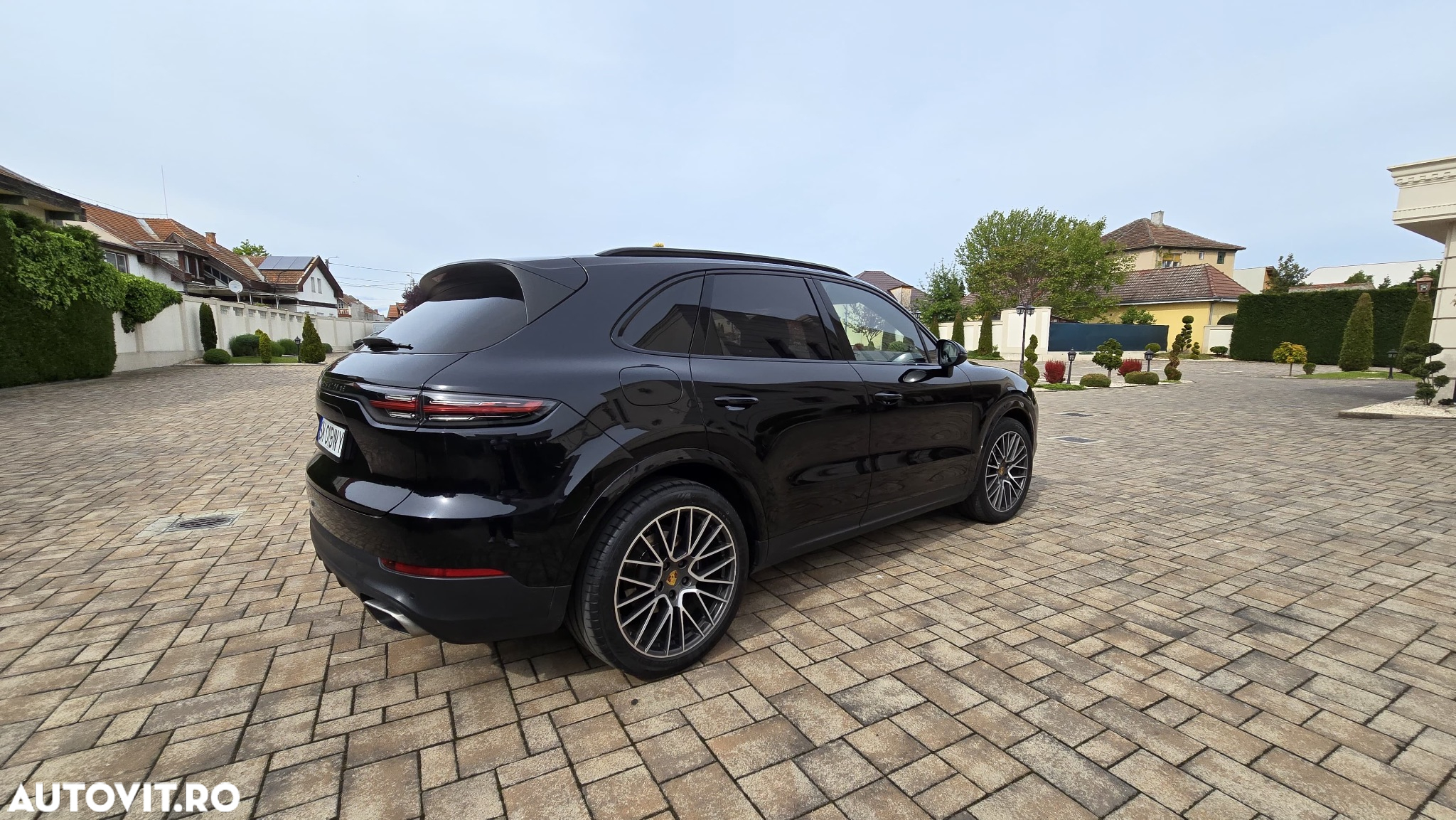 Porsche Cayenne - 14