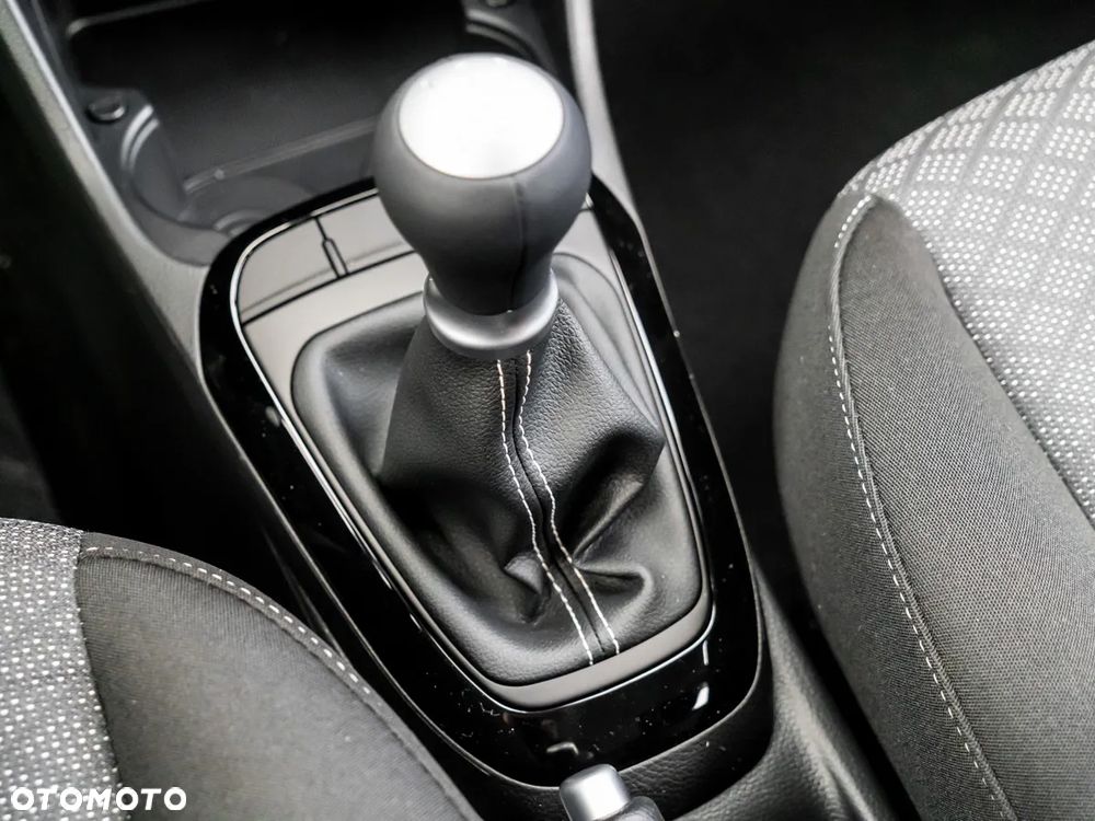 Kia Picanto 1.0 L - 24