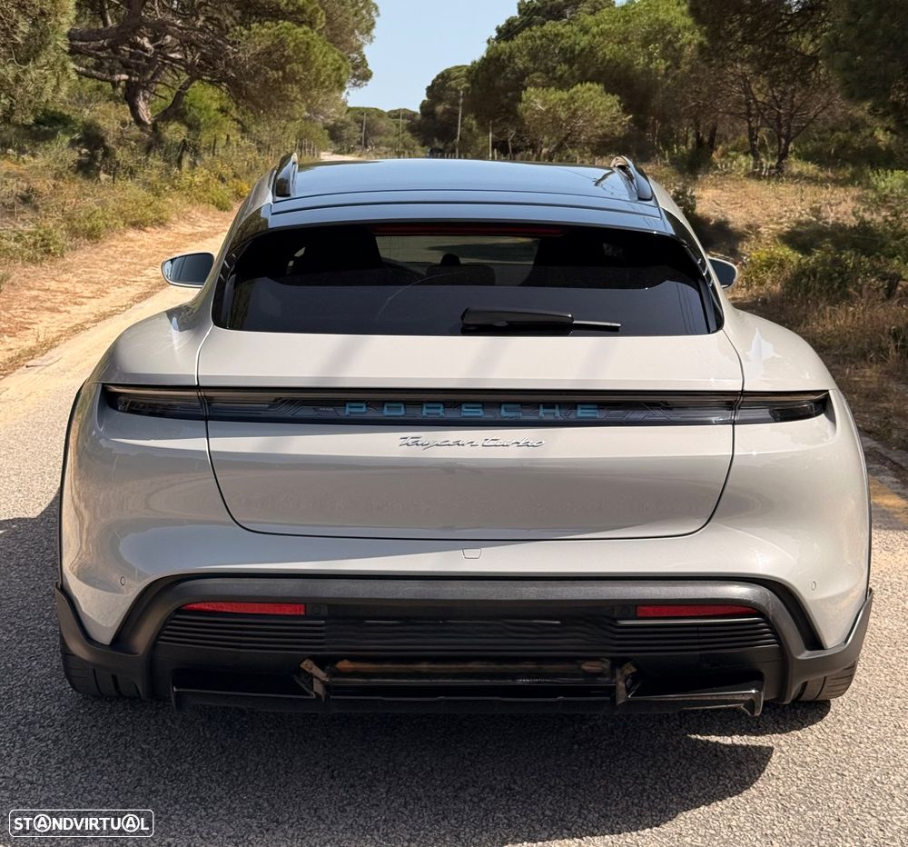 Porsche Taycan Cross Turismo Turbo - 8