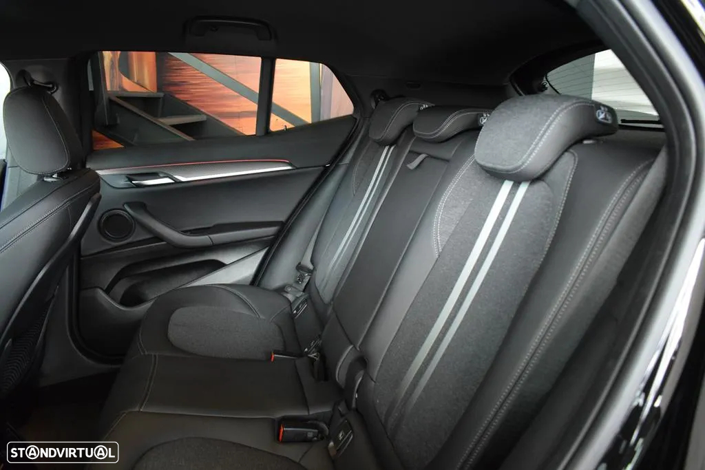 BMW X2 25 e xDrive X Pack M - 36