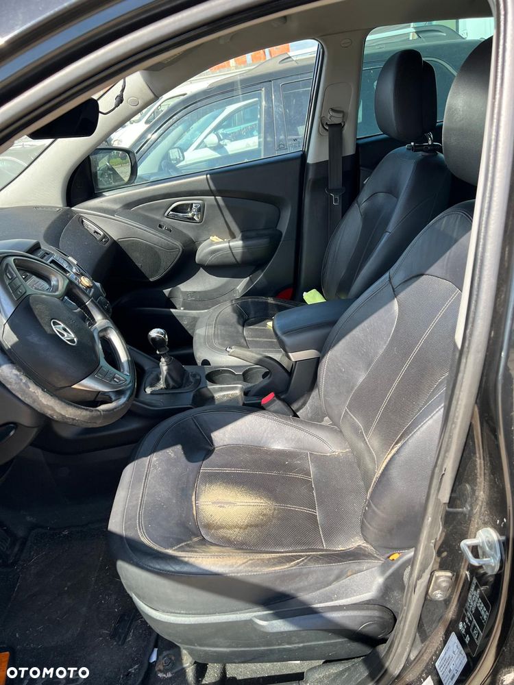 Hyundai ix35 (1K) części maska zderzak klapa lampy błotnik drzwi konsola fotele - 8
