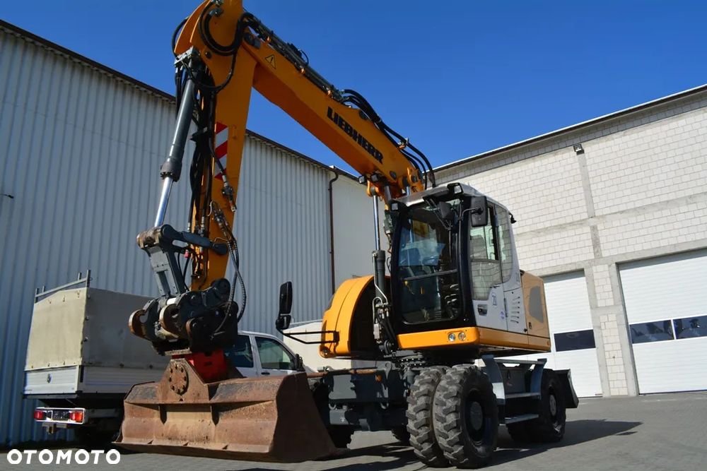 Liebherr A 918 Compact / STAN PERFEKT / 18T / JAK NOWA / Ramie 3x łamane - 4
