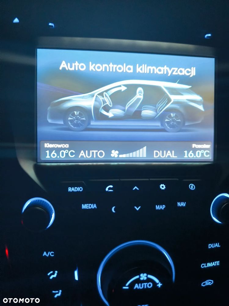 Hyundai i40 i40cw 1.7 CRDi Automatik Fifa World Cup Edition - 3