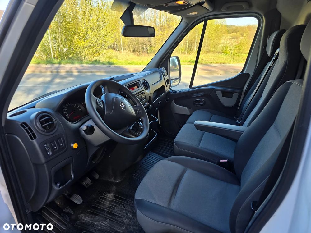 Renault Master - 18