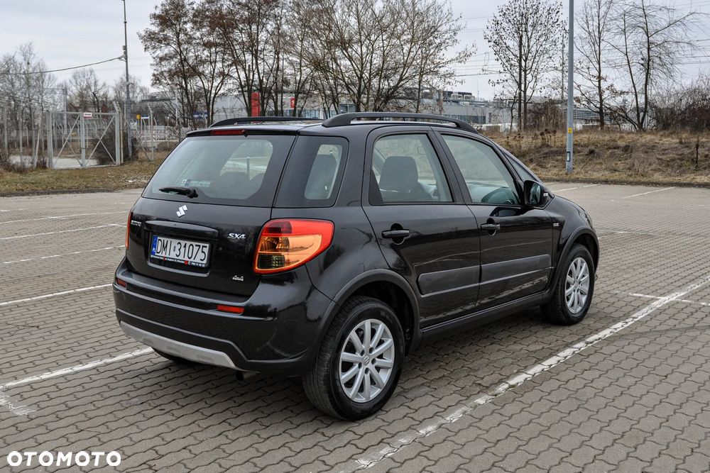 Suzuki SX4 - 4