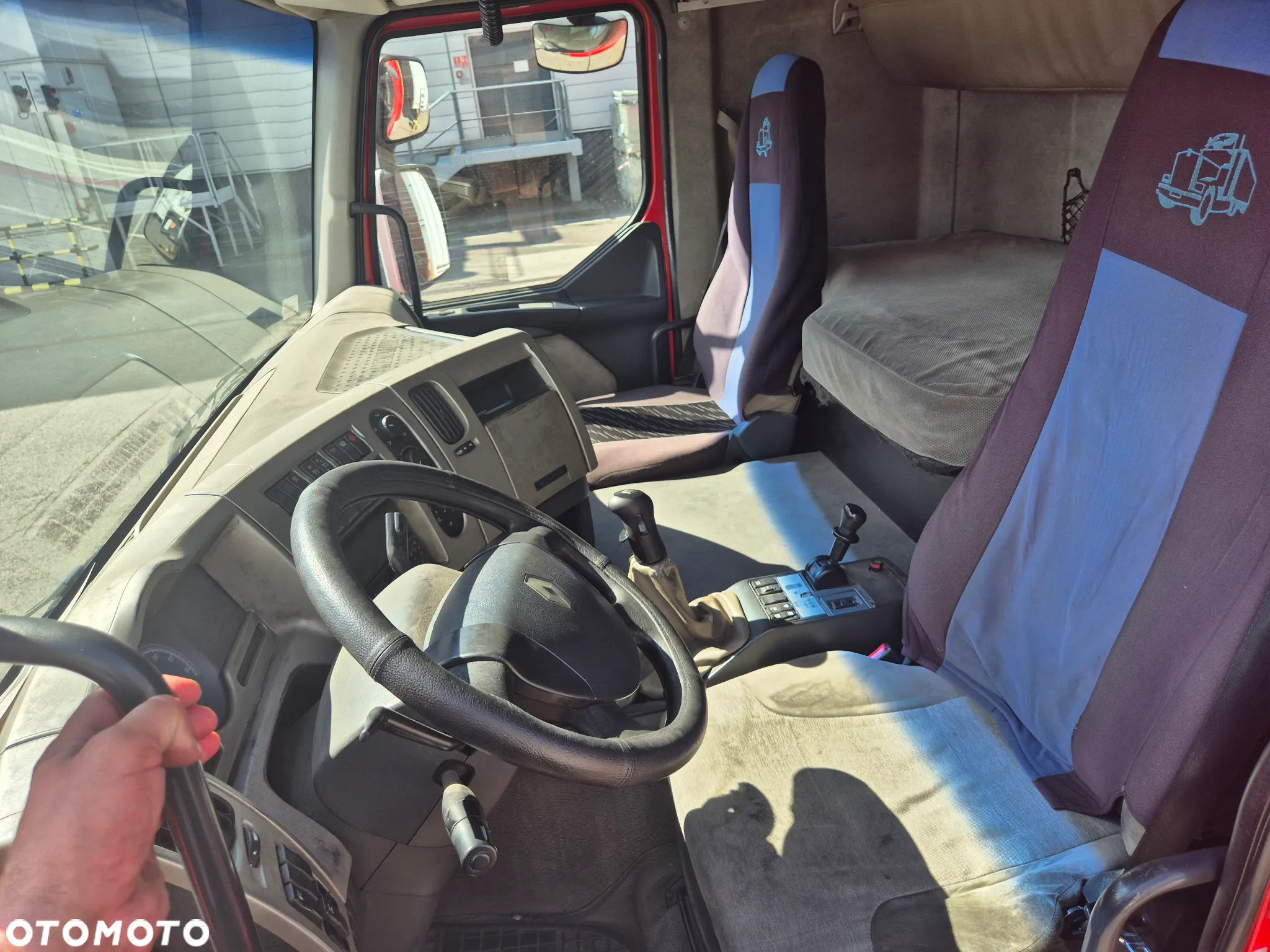 Renault Premium 440dxi - 9
