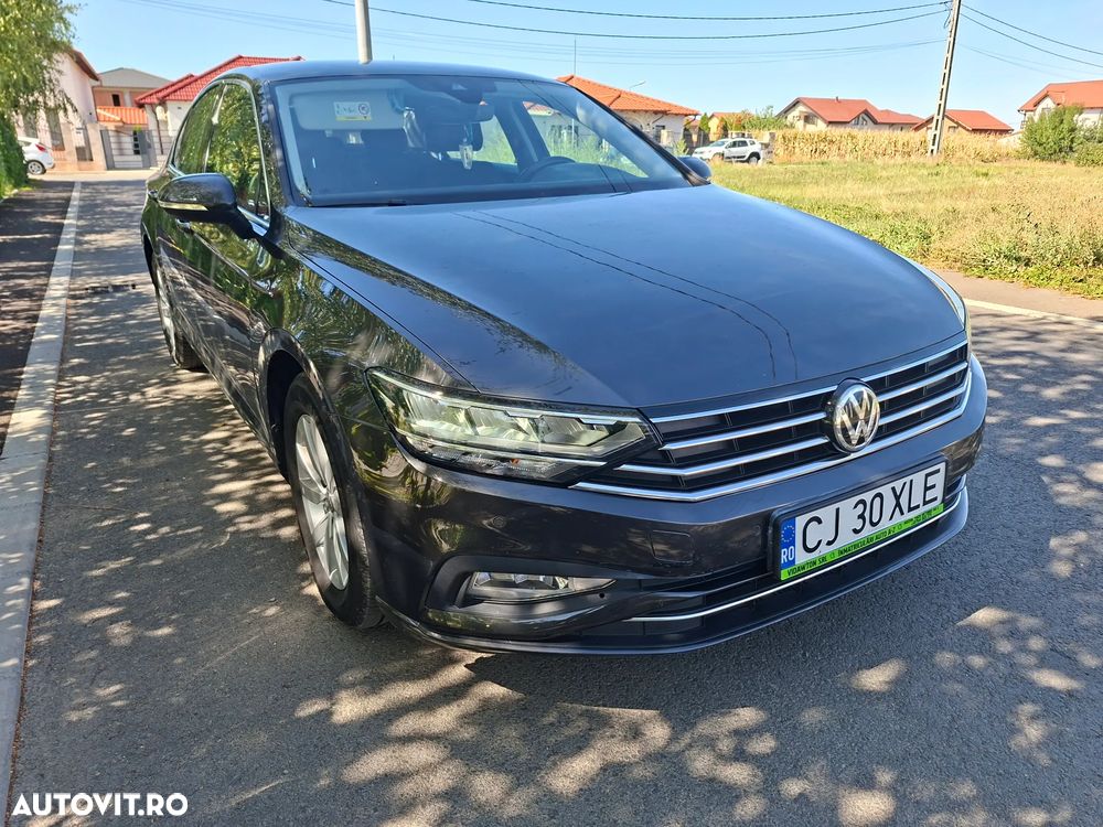 Volkswagen Passat 1.6 TDI SCR DSG Trendline - 19