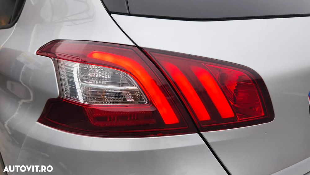 Peugeot 308 PureTech 110 Stop & Start Style - 38