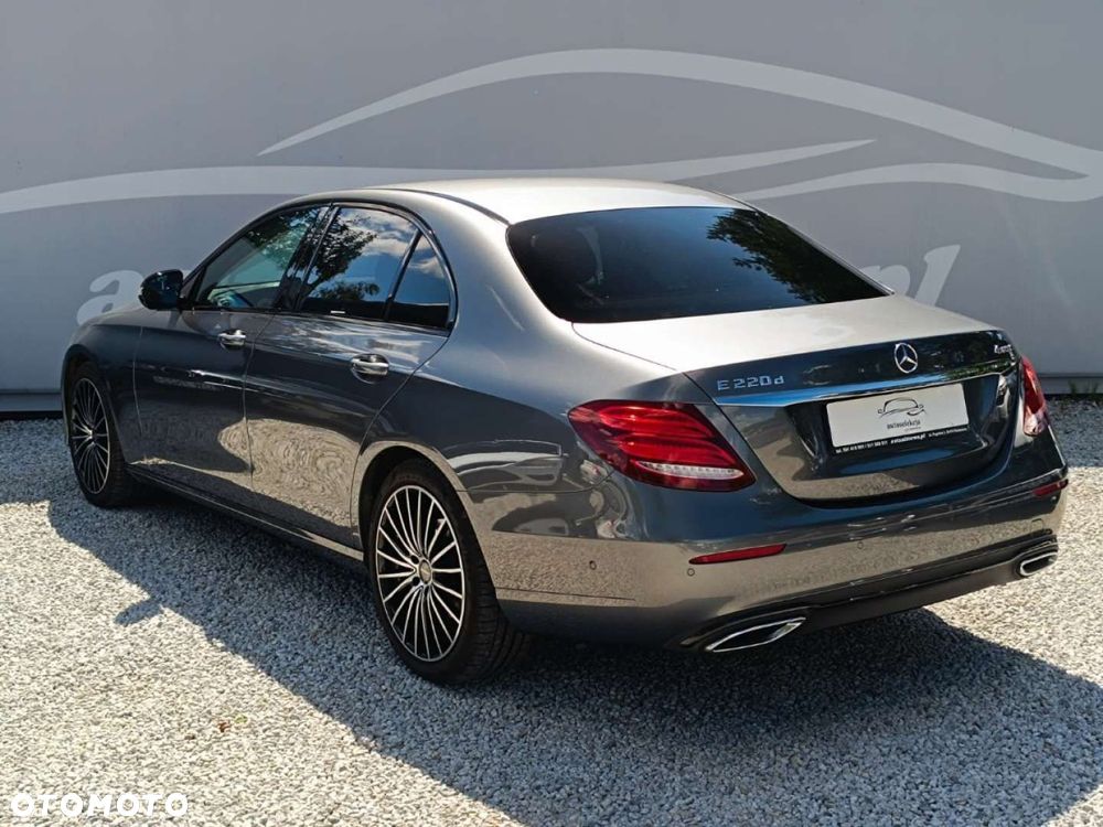 Mercedes-Benz Klasa E - 15