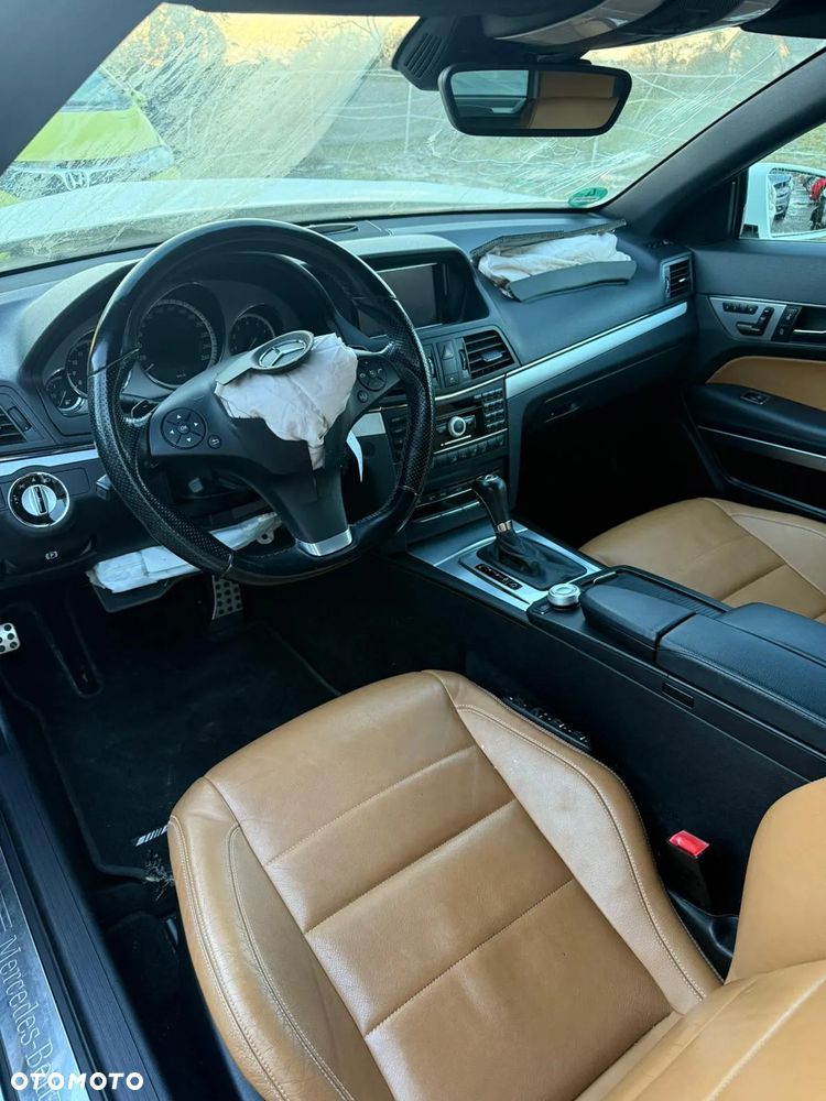 Mercedes-Benz Klasa E 250 Cabrio 7G-TRONIC Sport Edition - 7