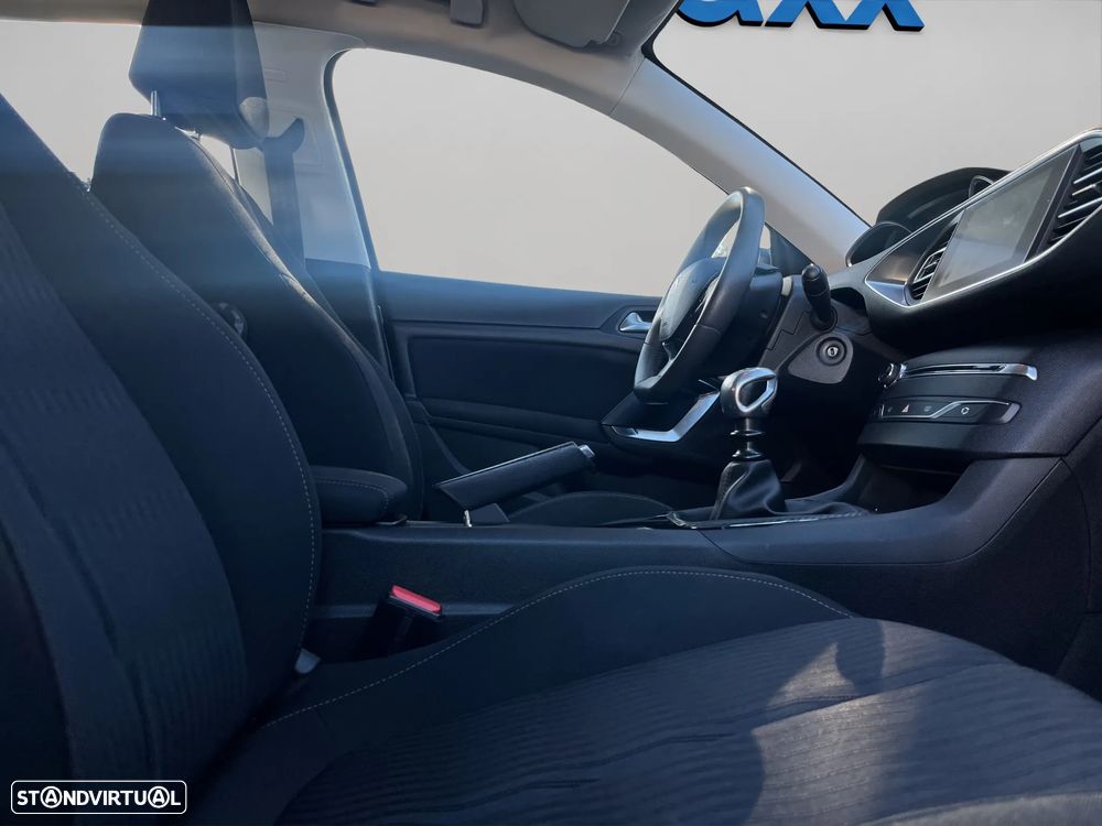 Peugeot 308 e-HDi FAP 115 Stop&Start Access - 17
