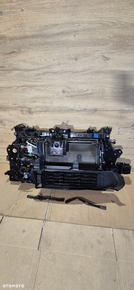 CAPTUR II LIFT SYMBIOZ PAS PRZEDNI CHŁODNICE WZMOCNIENIE 1.6 E-TECH PLUG IN 24-RENAULT - 2