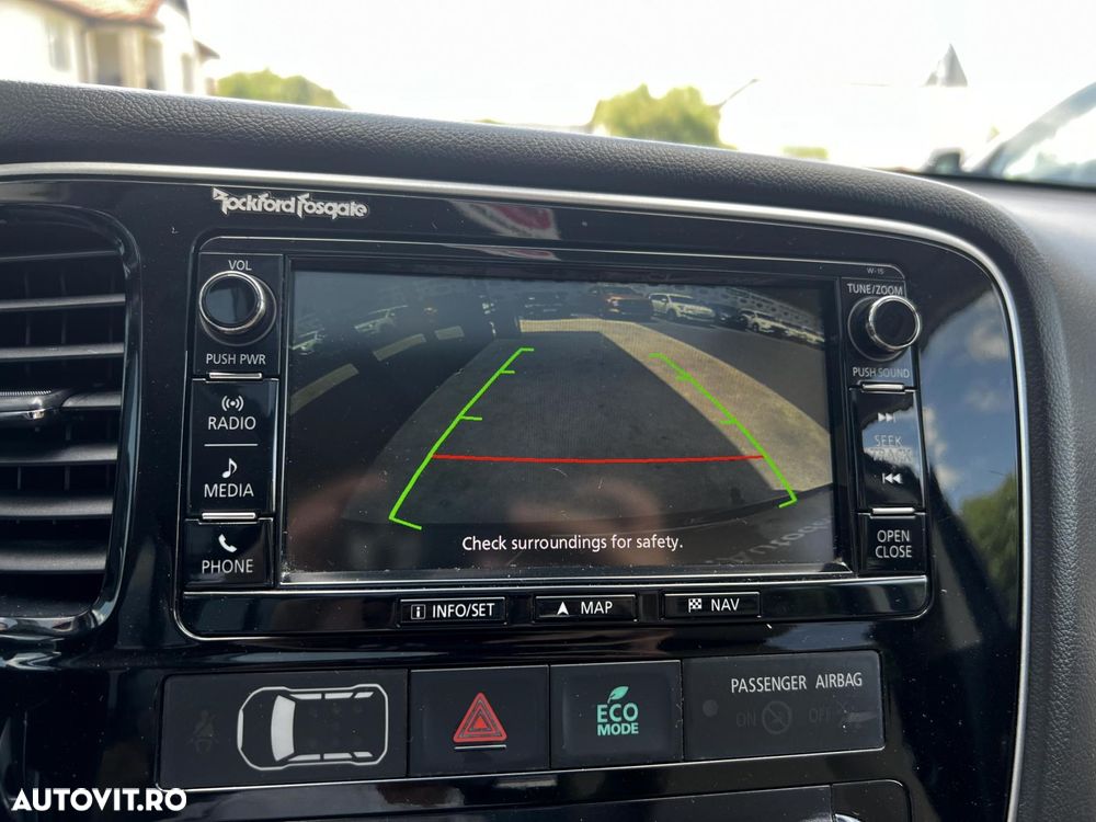 Mitsubishi Outlander - 15
