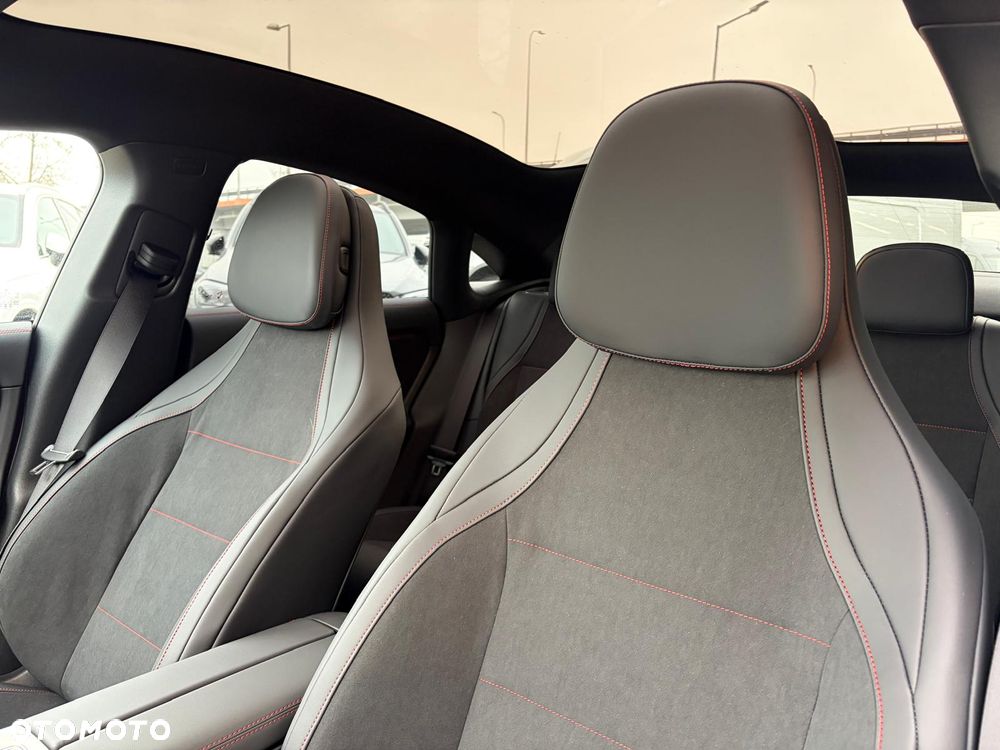 Mercedes-Benz CLA 200 mHEV 8G-DCT - 13