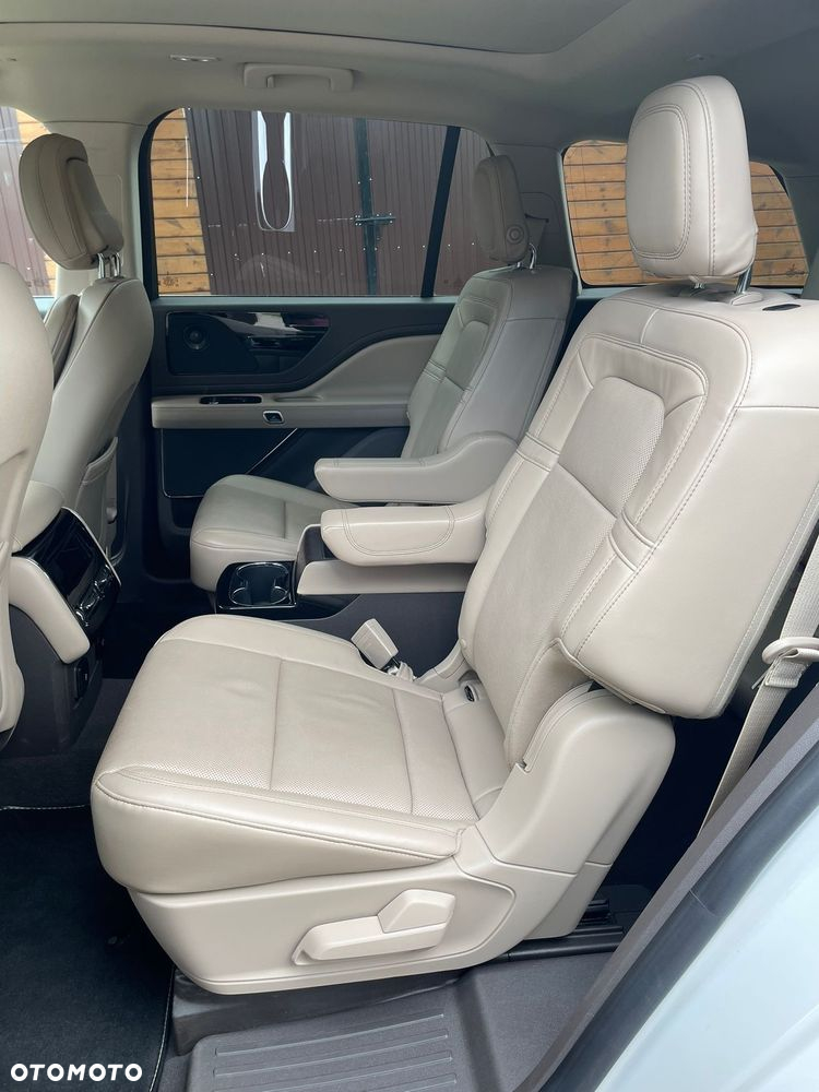 Lincoln Aviator - 22