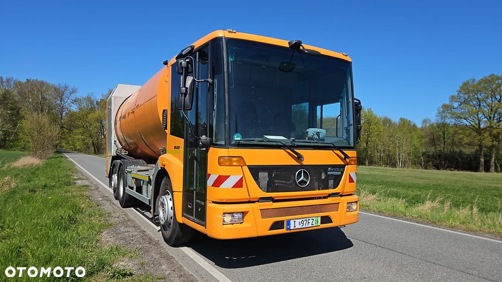 Mercedes-Benz ECONIC 2629 - 4