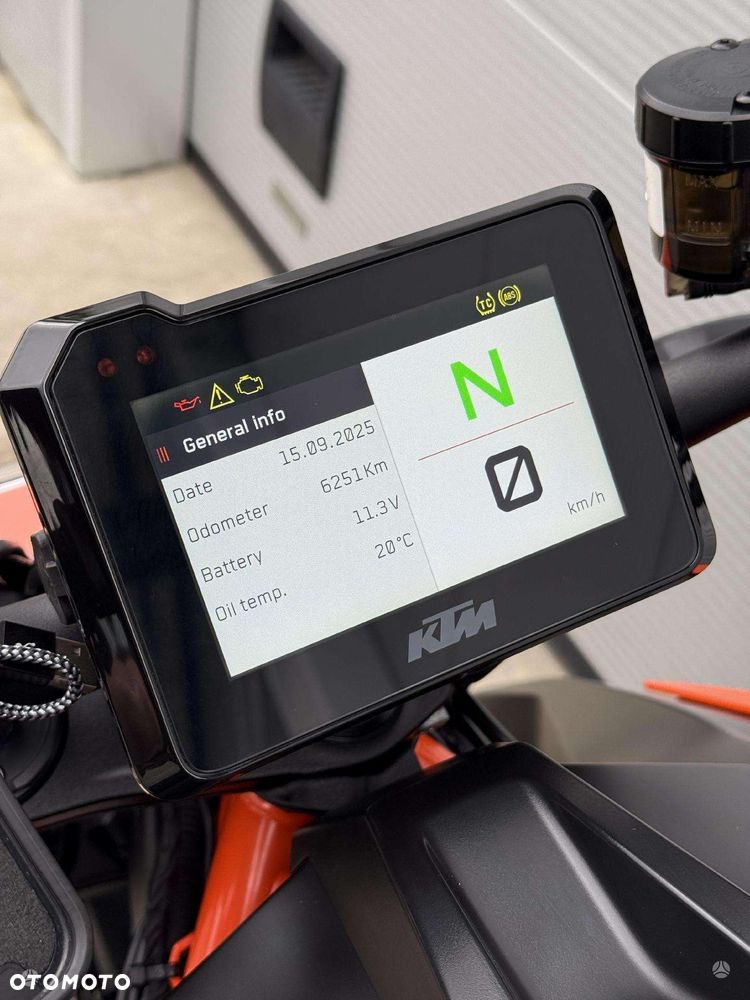 KTM Super Duke - 15