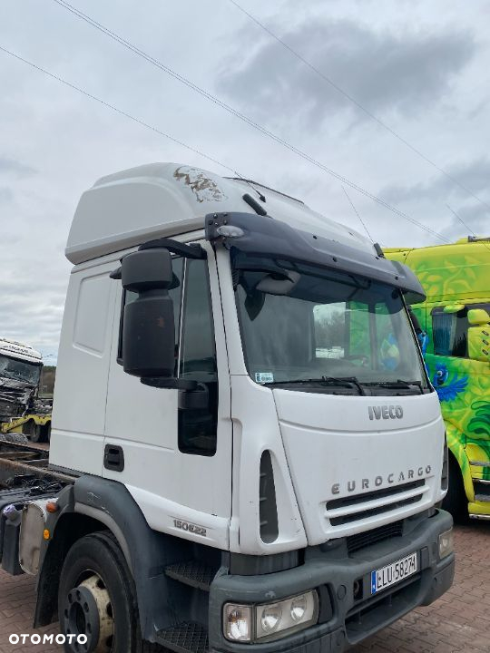 Kabina goła szkielet sypialna Iveco Eurocargo - 2