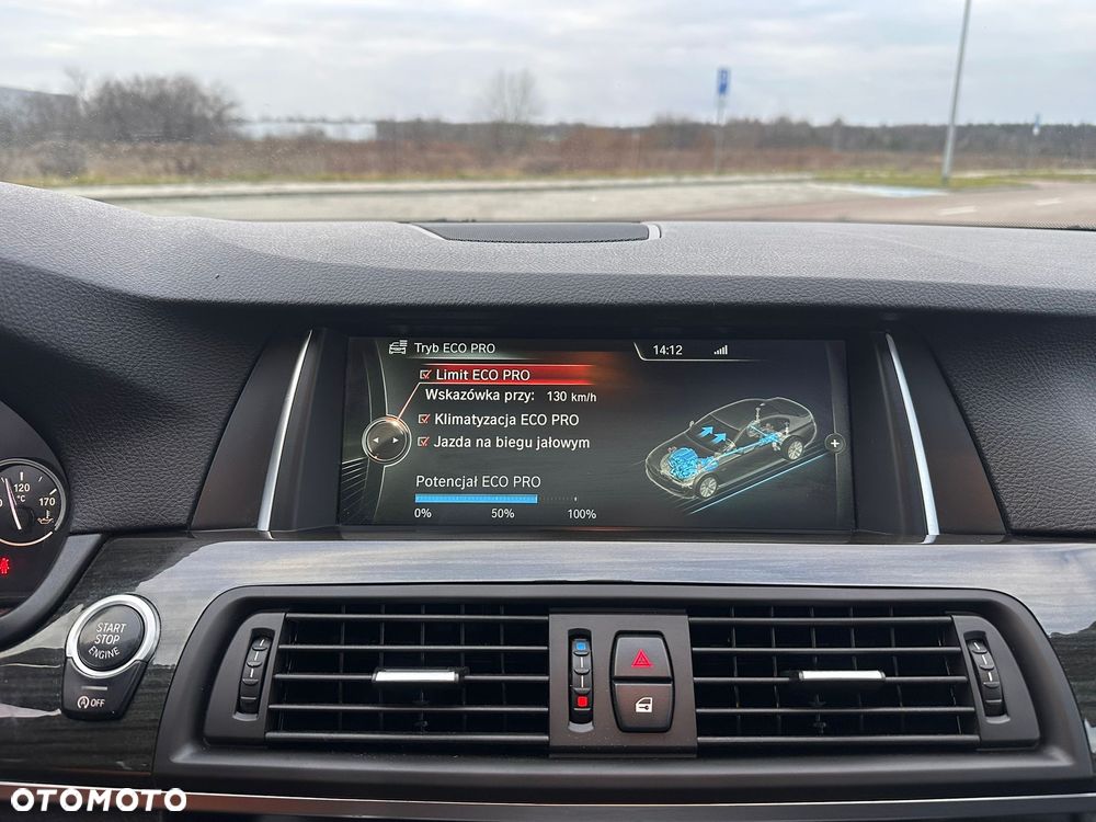 BMW Seria 5 535i xDrive Sport-Aut Modern Line - 24