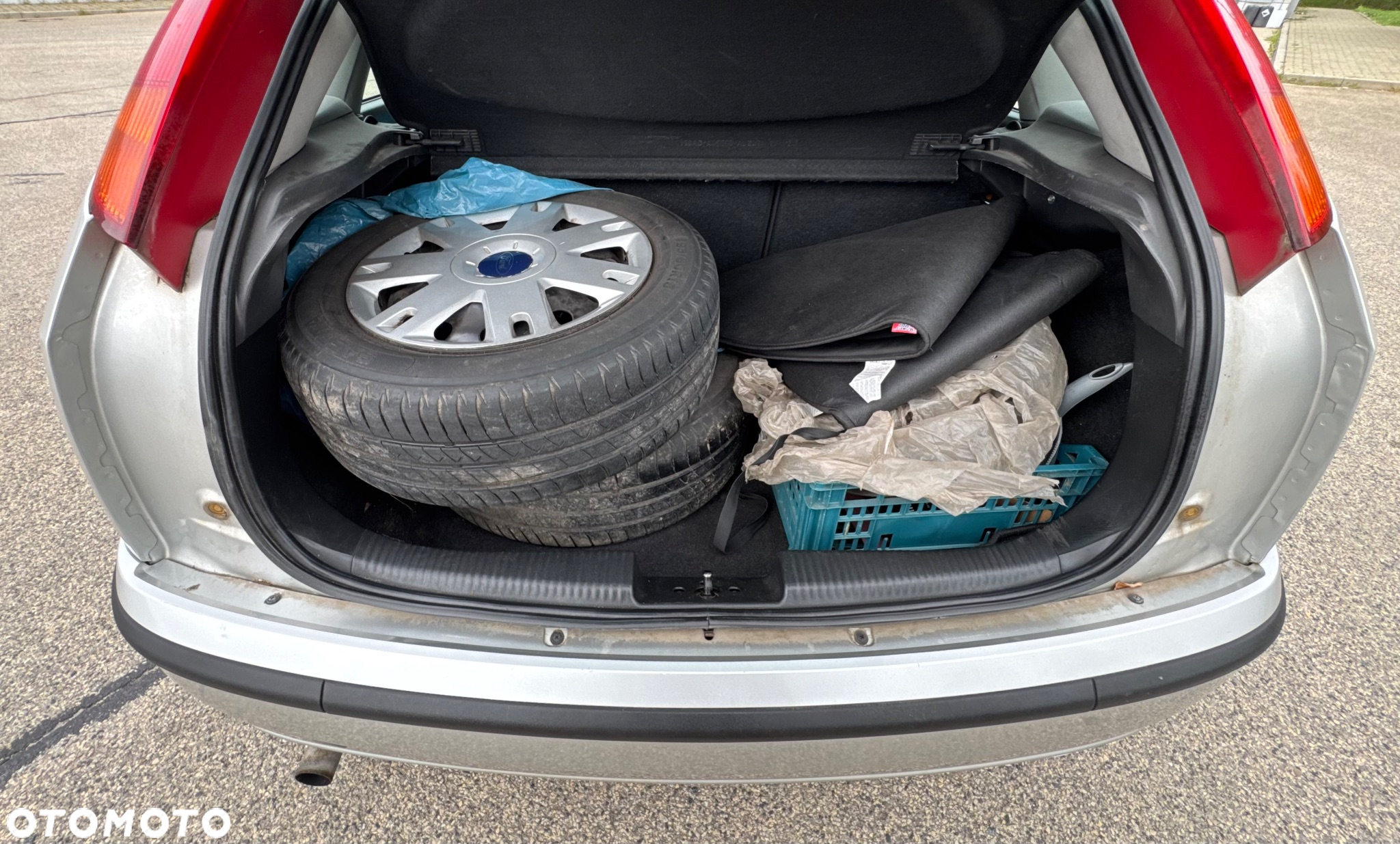 Ford Focus 1.6 Comfort X / 100 - 8