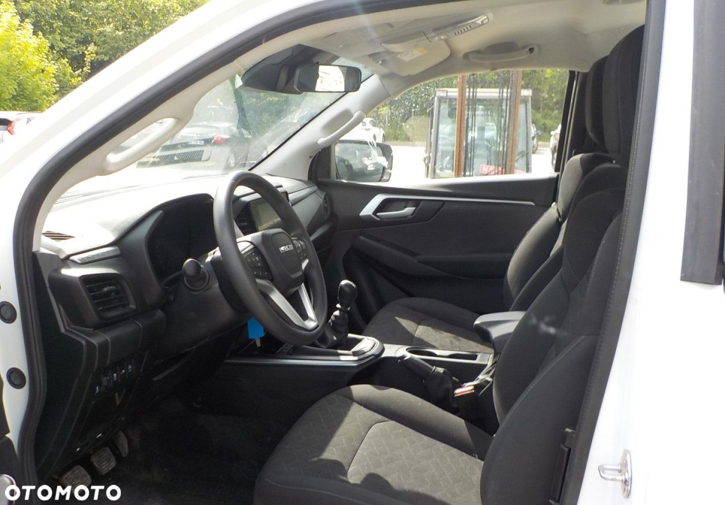 Isuzu D-Max - 23