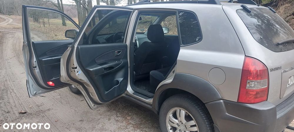 Hyundai Tucson 2.0 CRDi Active - 13