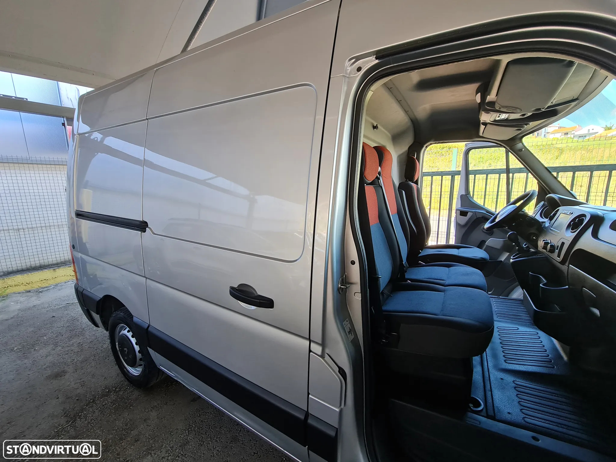 Renault Master 2.3 Dci 145CV L1H2 * STILL*  IVA DEDUTÍVEL - 28