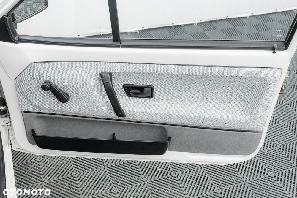 Volkswagen Polo - 22
