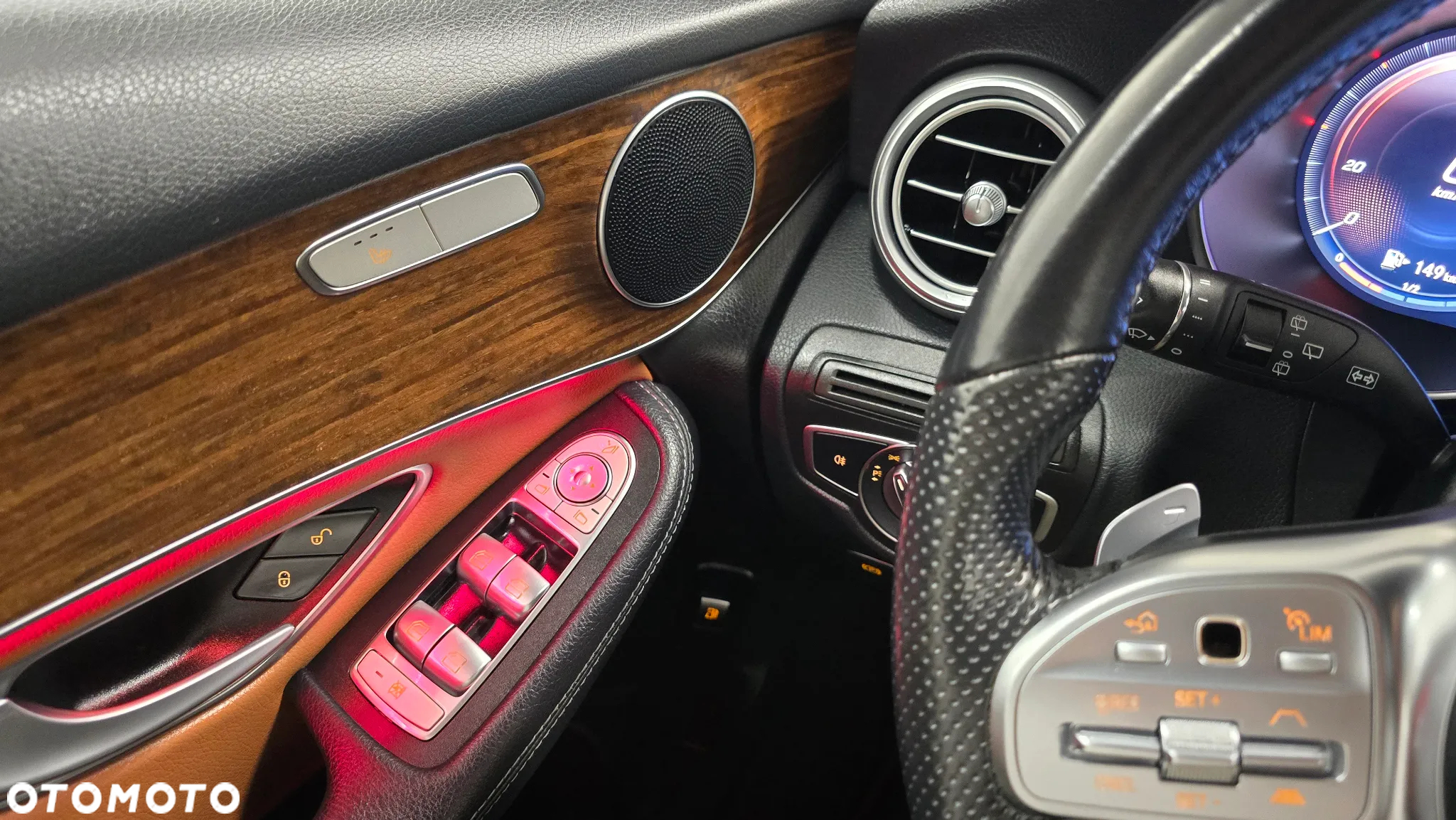 Mercedes-Benz GLC 300 e 4Matic 9G-TRONIC Edition AMG Line - 35