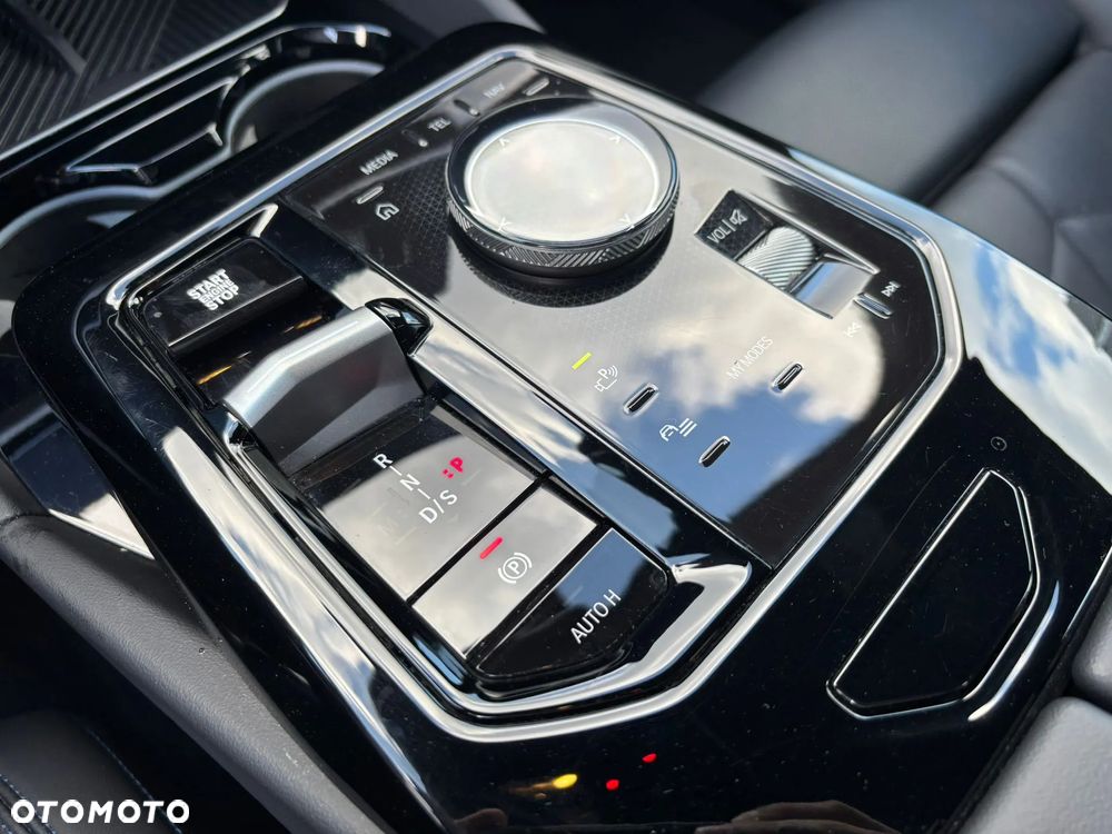 BMW Seria 5 520d xDrive mHEV M Sport - 26