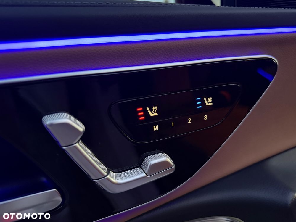 Mercedes-Benz Klasa E 220 d AMG - 23